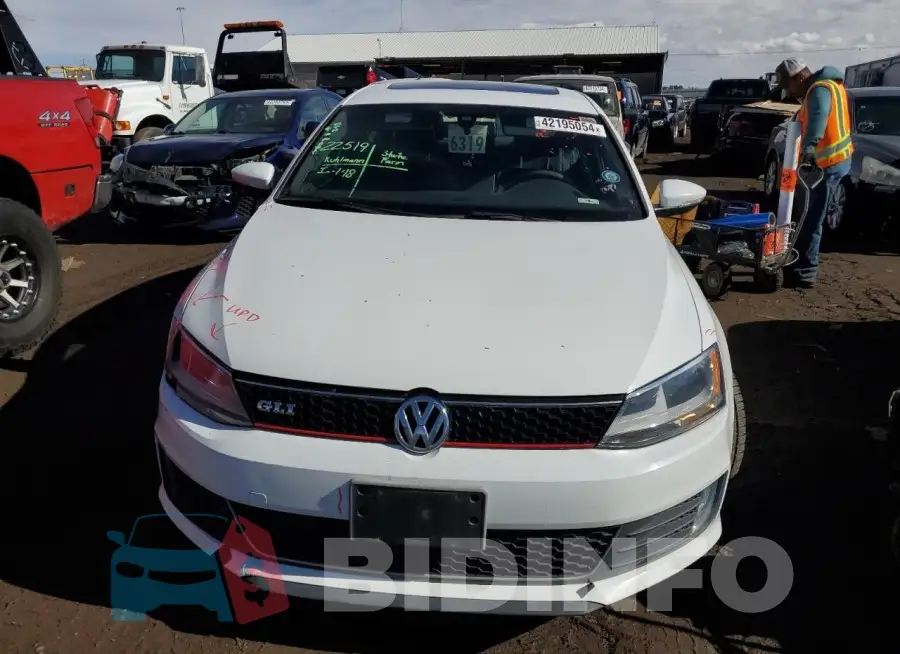 3VW4S7AJ8FM254621 Photo# 5