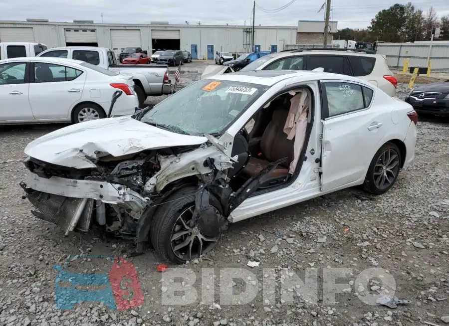 19UDE2F77KA000692 Photo# 1