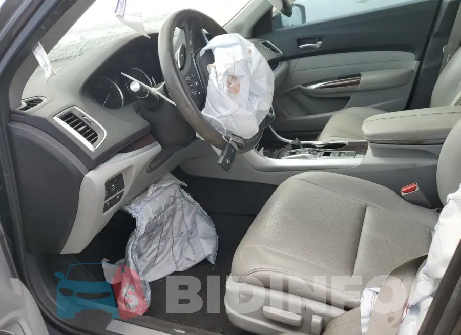 19UUB2F54HA004585 Photo# 7