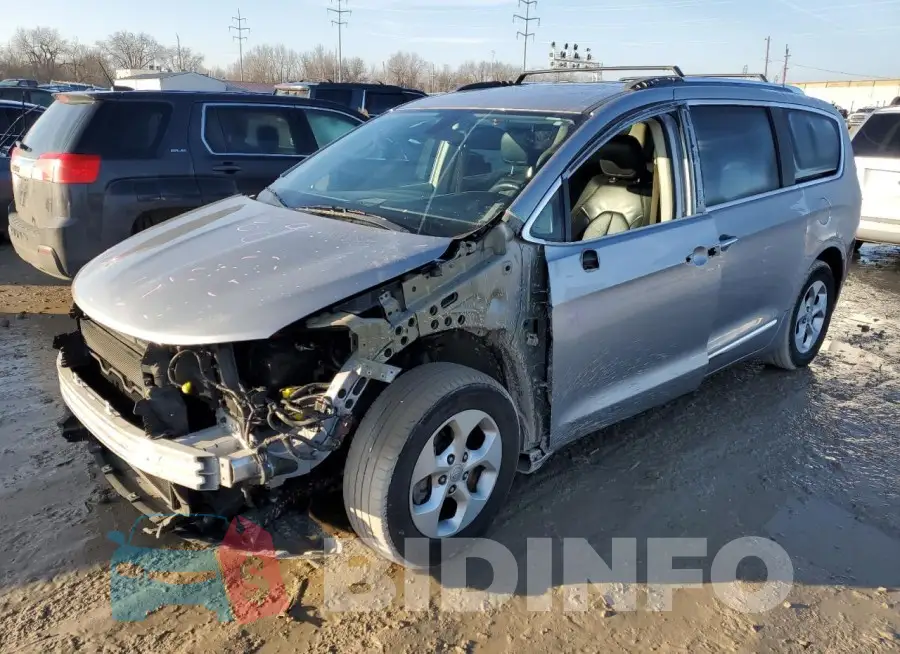 2C4RC1EG2HR561215 Photo# 1