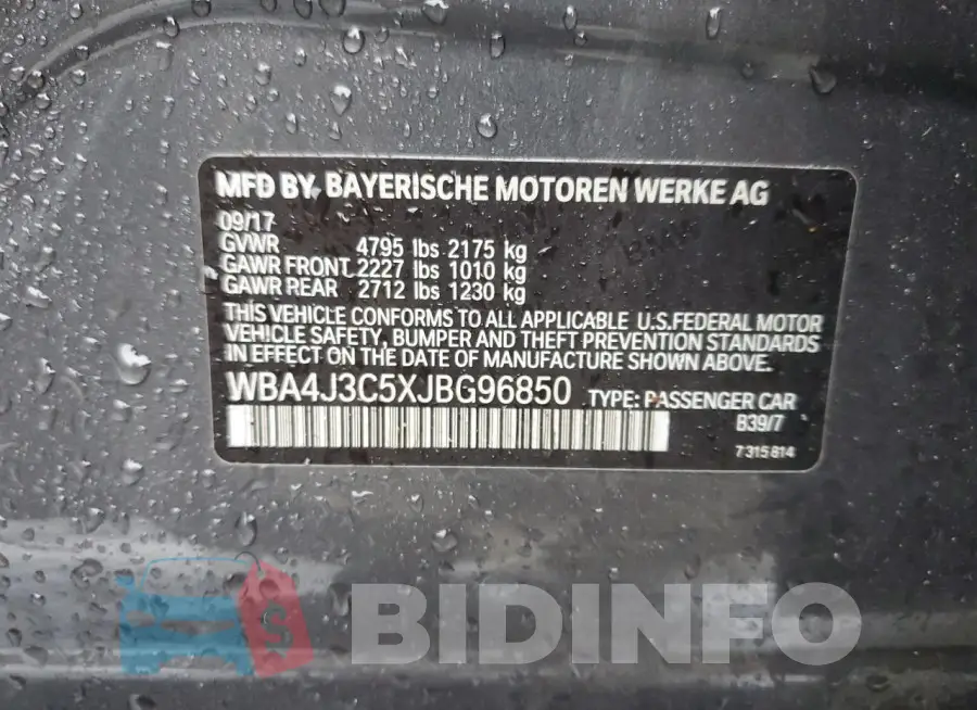 WBA4J3C5XJBG96850 Photo# 13
