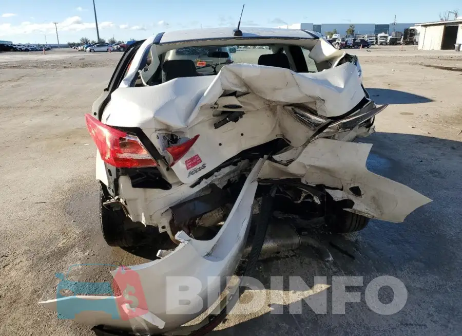 1FADP3E25GL252494 Photo# 6