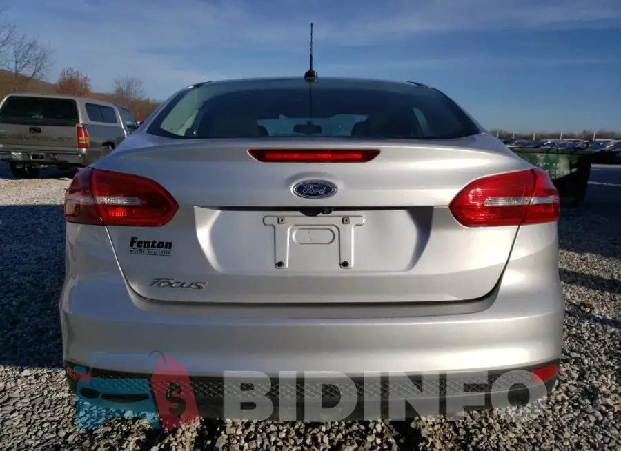 1FADP3E2XHL270815 Photo# 6