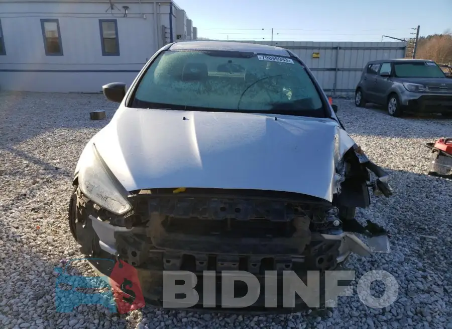 1FADP3E2XHL270815 Photo# 5