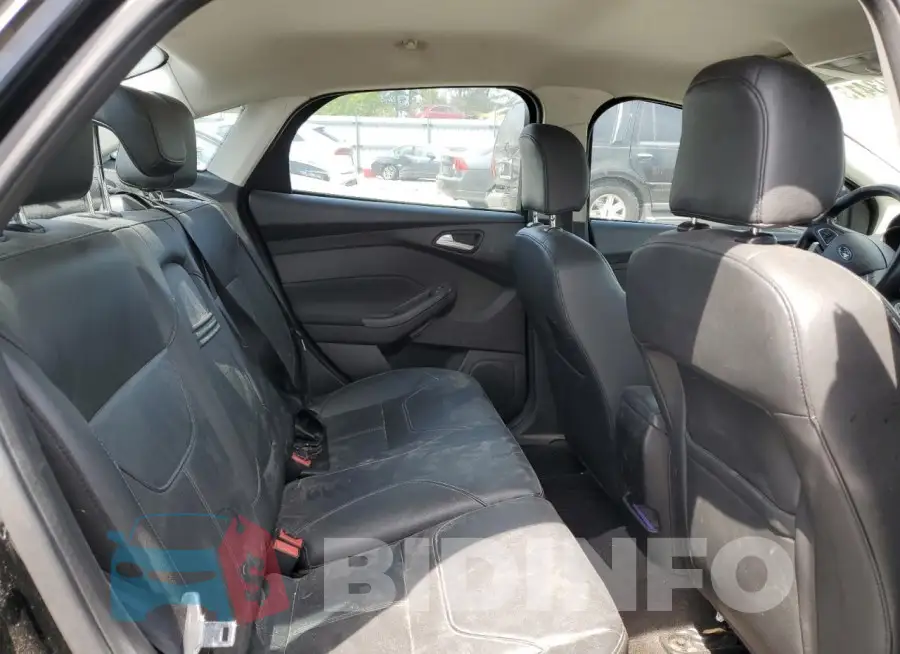 1FADP3F20GL210782 Photo# 10