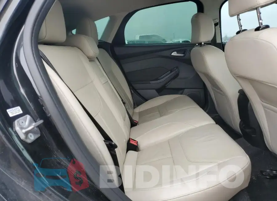 1FADP3N24FL311050 Photo# 10