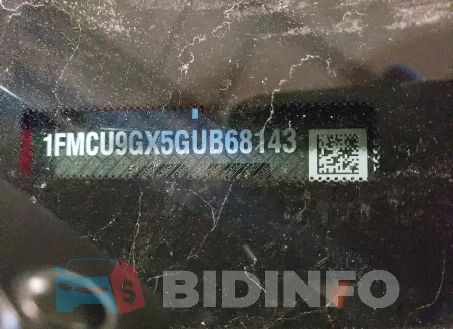 1FMCU9GX5GUB68143 Photo# 13