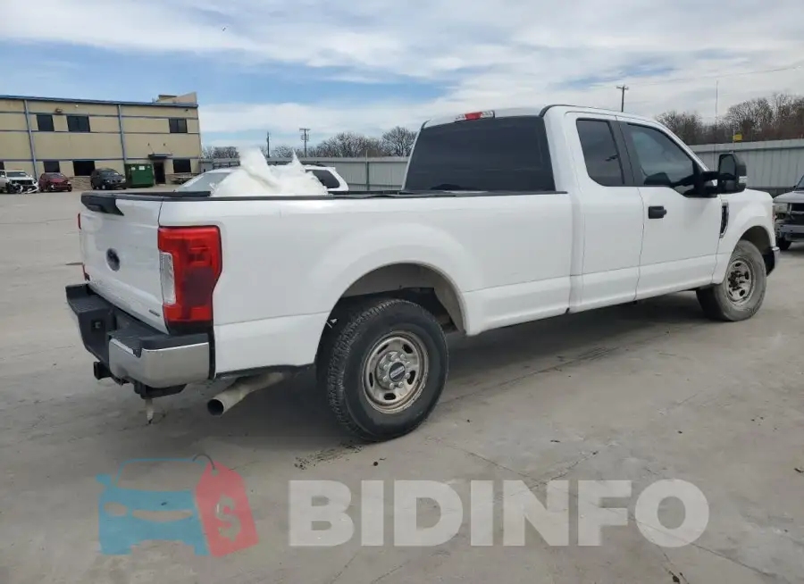 1FT7X2A69HEC89824 Photo# 3