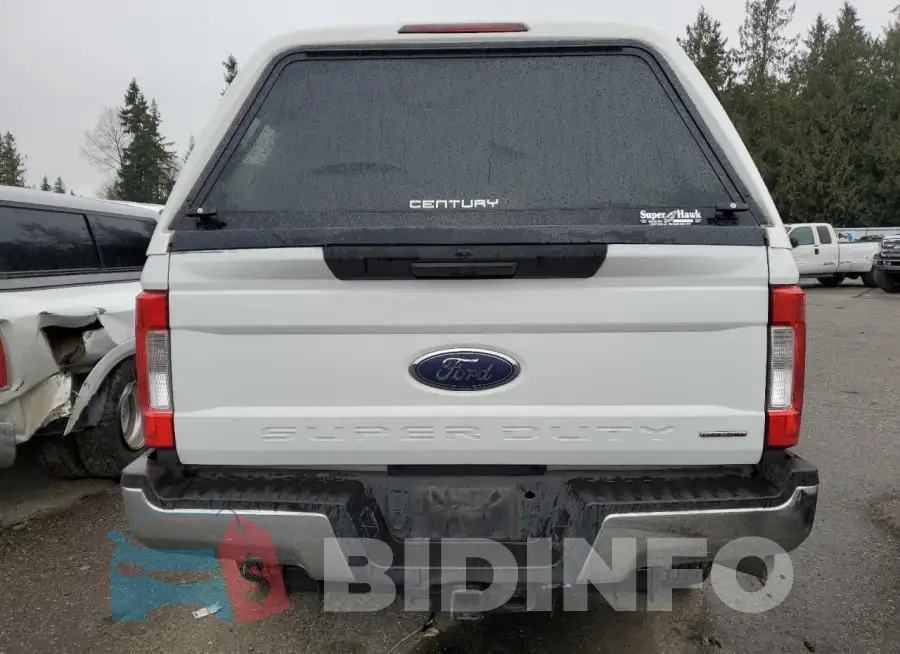 1FTBF2B60KEC46024 Photo# 6