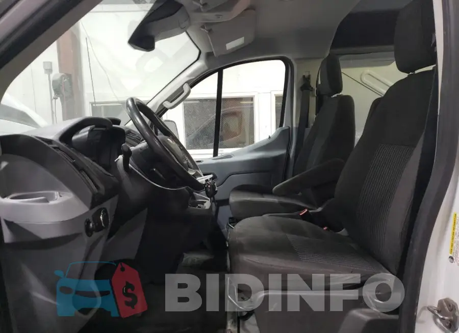 1FTYR1YM3HKB37925 Photo# 7