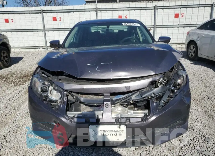 19XFC2F70GE078314 Photo# 5