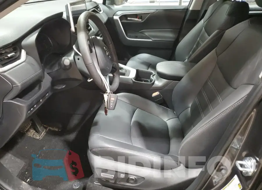 2T3A1RFV3RC406213 Photo# 7