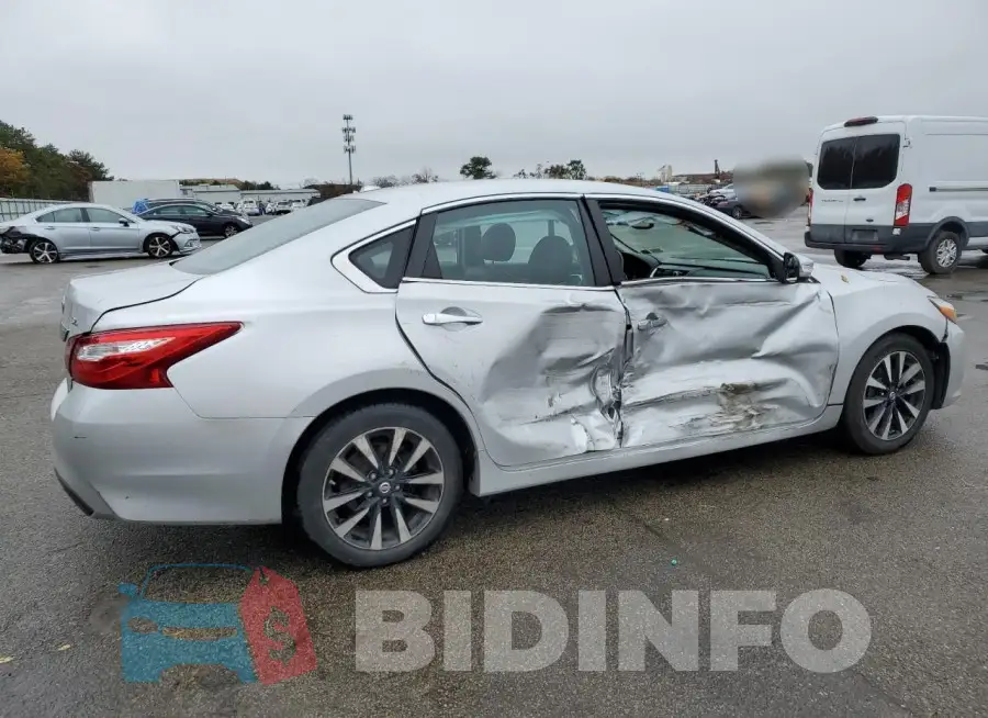 1N4AL3AP3JC118669 Photo# 3