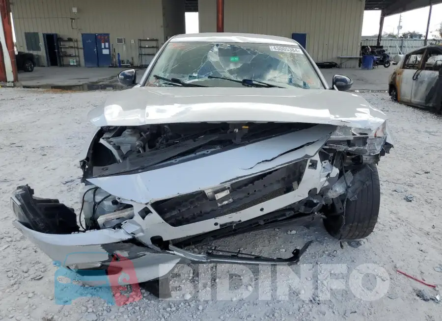 1N4BL4CV1KC183088 Photo# 5