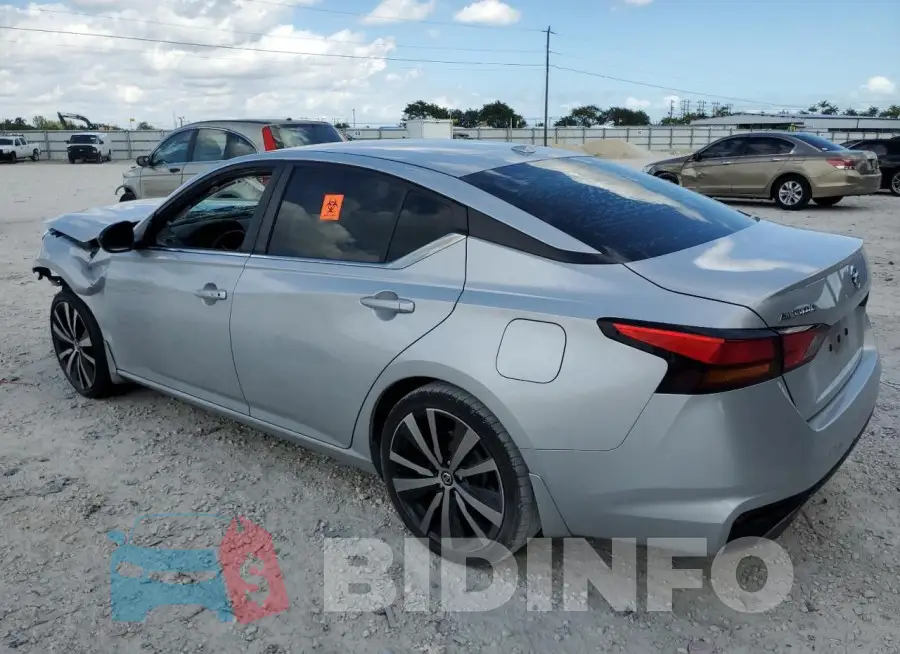 1N4BL4CV1KC183088 Photo# 2