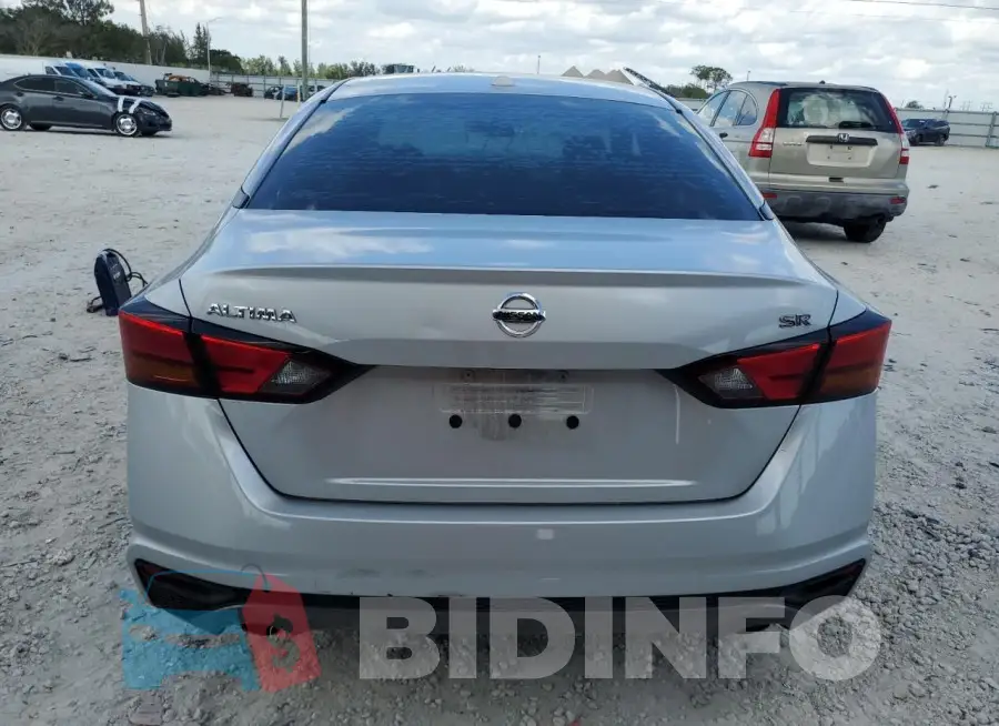1N4BL4CV1KC183088 Photo# 6