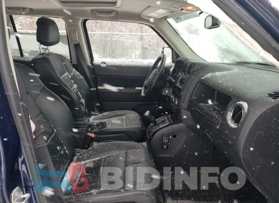 1C4NJRFB6HD114539 Photo# 7