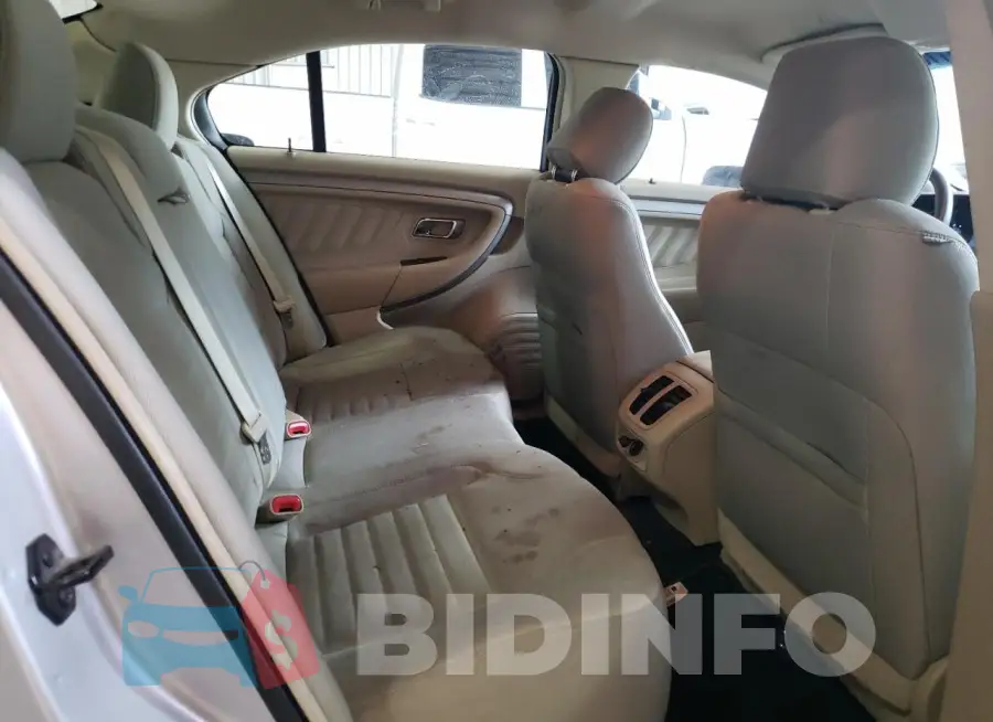 1FAHP2D89JG110554 Photo# 10