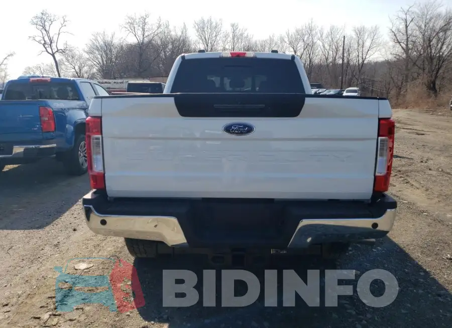 1FT8W3BT6NEE35237 Photo# 6