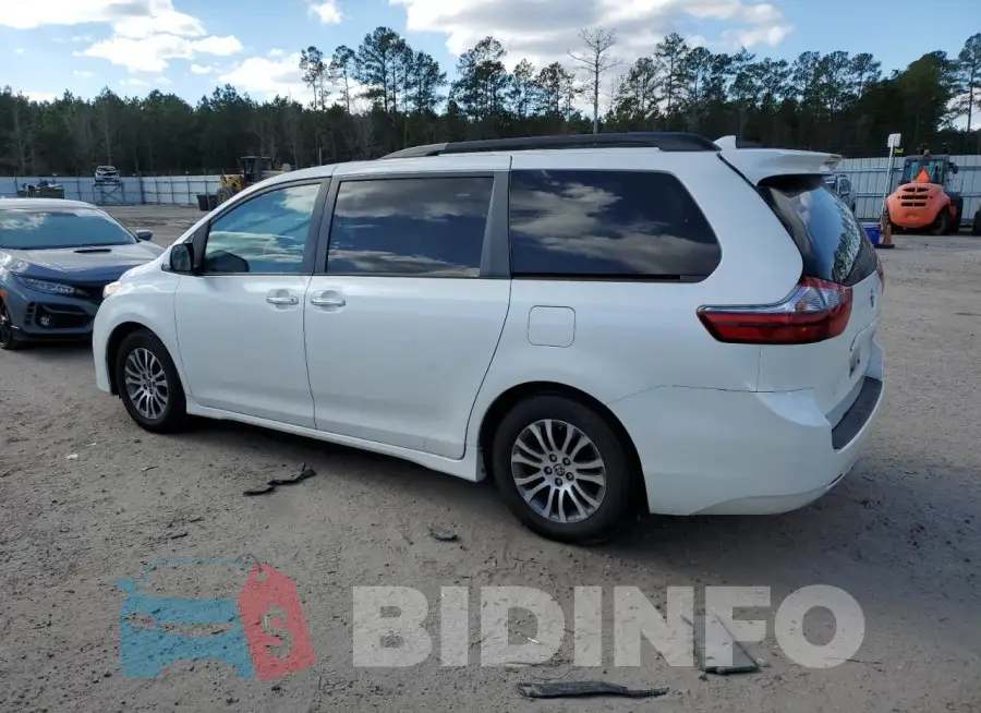 5TDYZ3DCXLS061016 Photo# 2