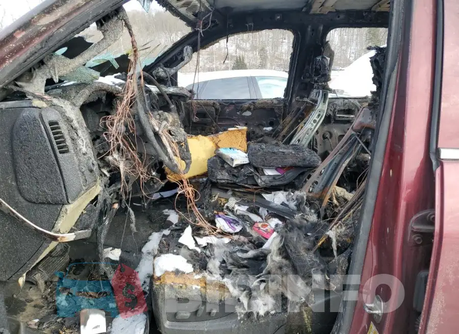 1GT12YE8XFF129459 Photo# 7