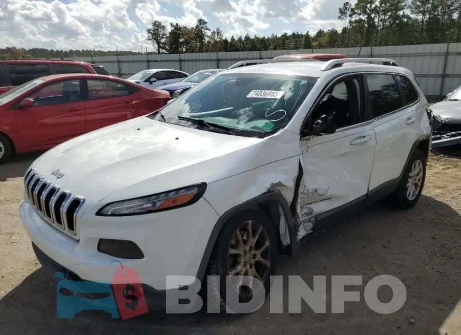 1C4PJLCB8FW628744 Photo# 1