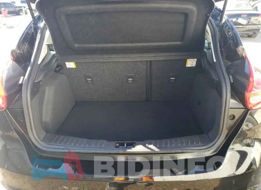 1FADP3K21GL205421 Photo# 6
