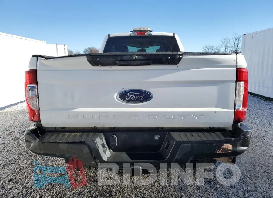 1FT7X2B62JEB15128 Photo# 6