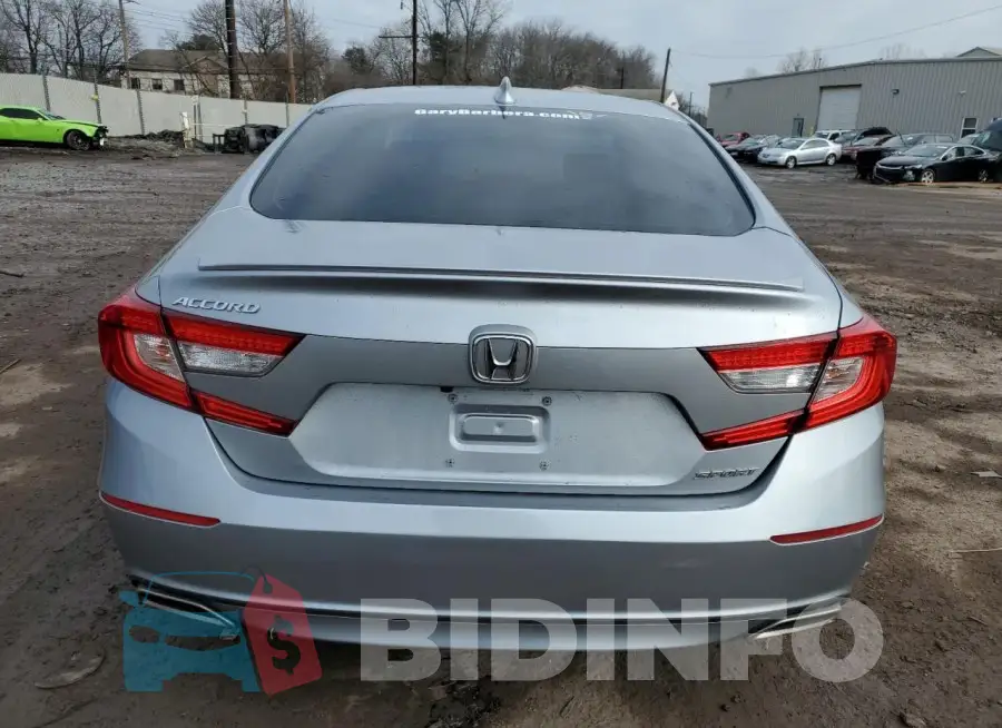 1HGCV1F36KA172246 Photo# 6