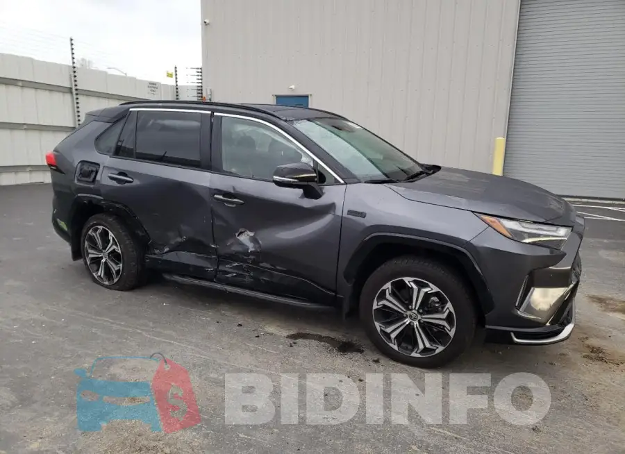 JTMFB3FV6PD117478 Photo# 4