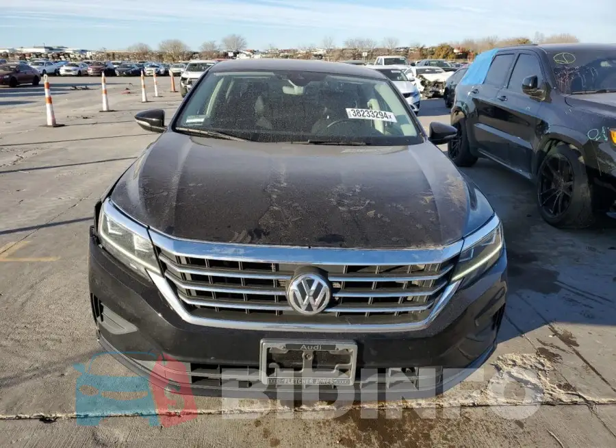 1VWSA7A38LC009794 Photo# 5