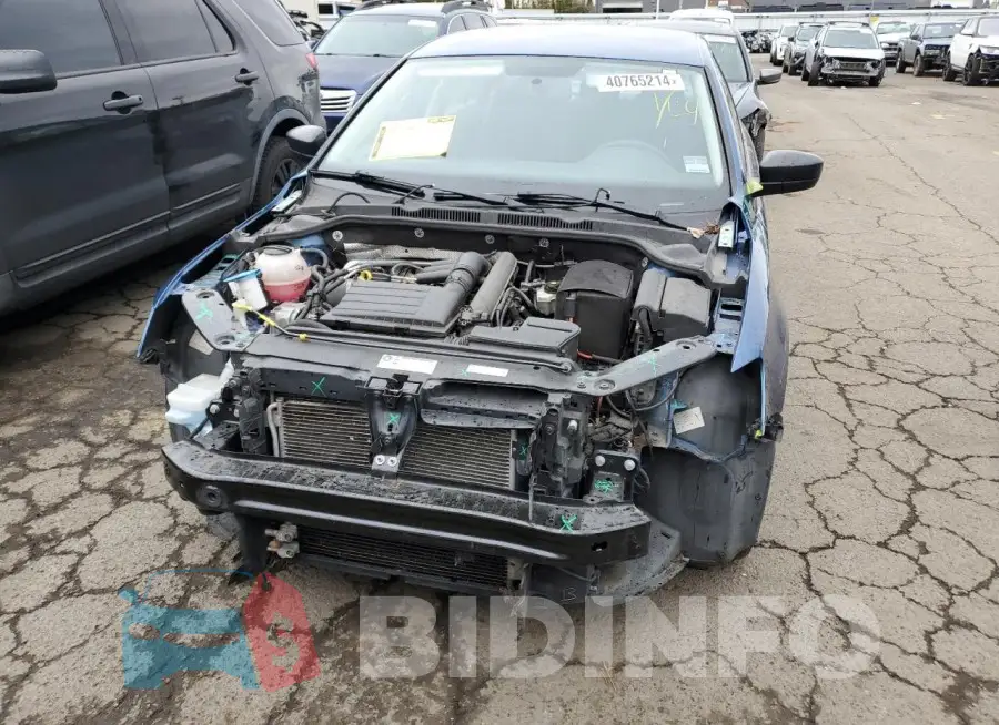 3VW267AJ7GM357641 Photo# 5
