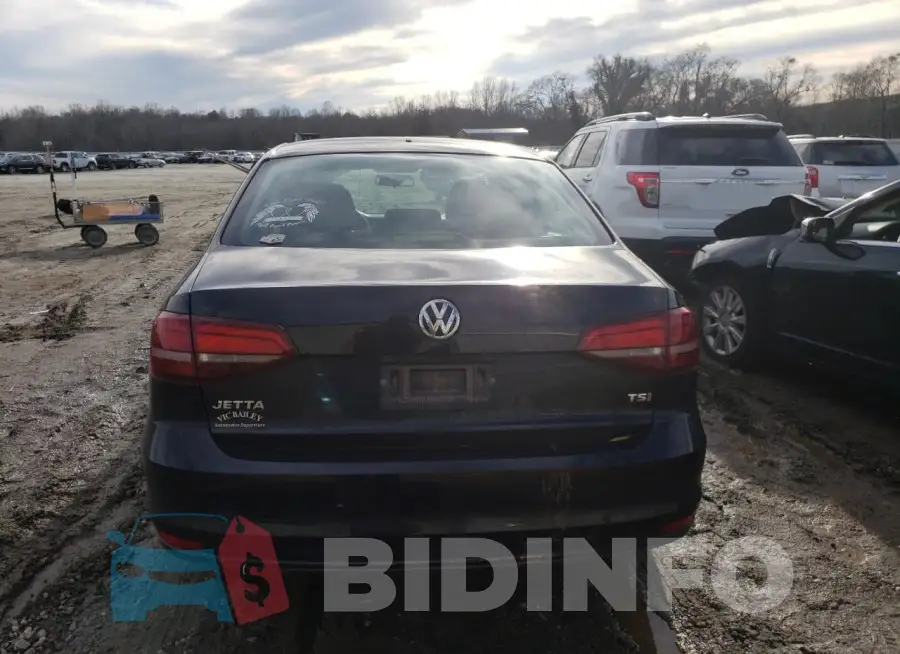 3VW2B7AJ4HM316073 Photo# 6