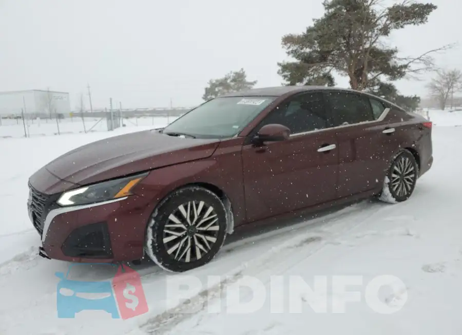 1N4BL4DV2PN378918 Photo# 1