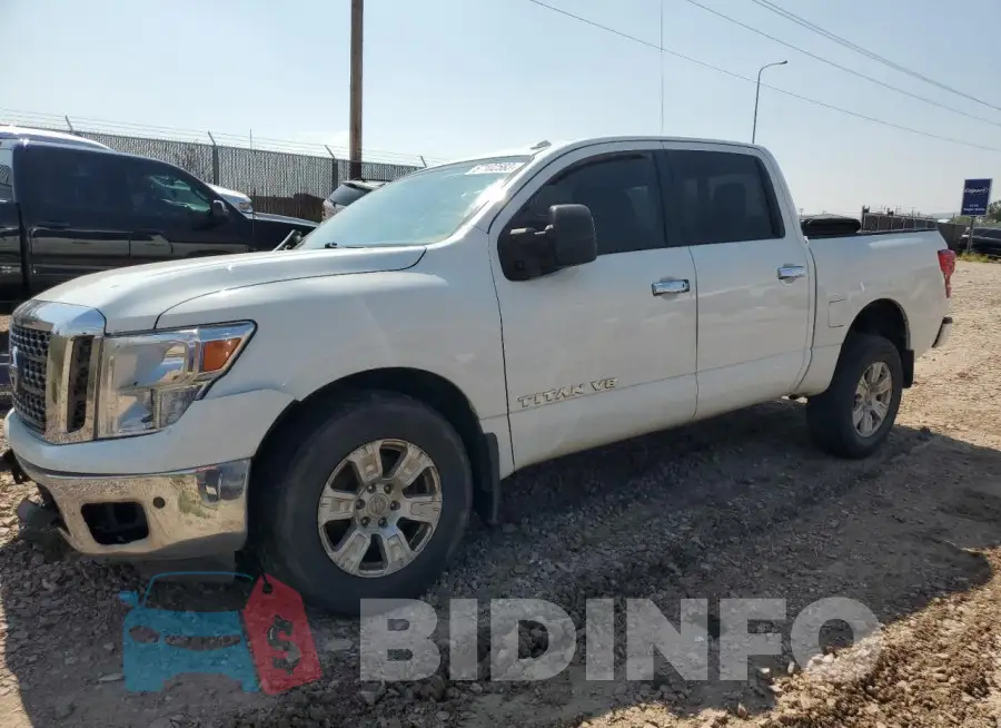 1N6AA1E55JN506002 Photo# 1