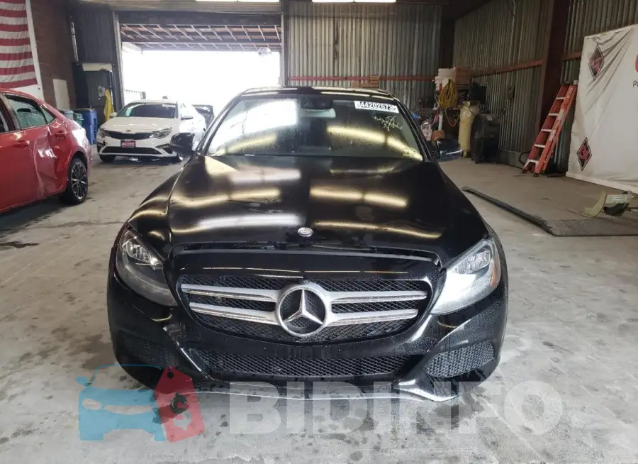 55SWF4JB6GU129564 Photo# 5