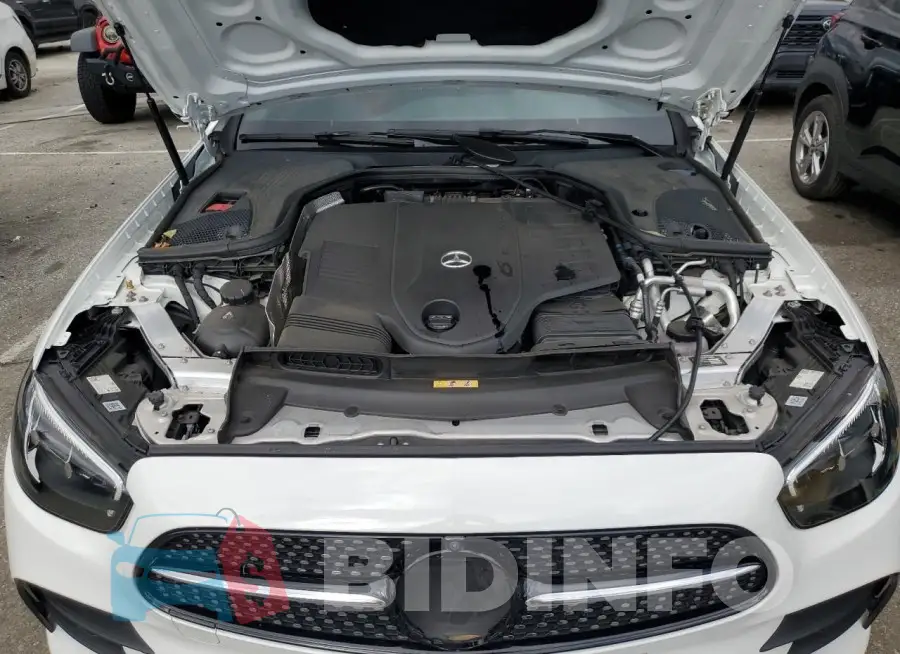 W1K1J5JB0MF150729 Photo# 11