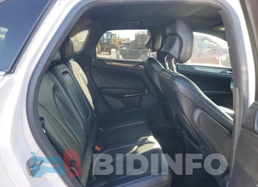 5LMCJ1A99FUJ42368 Photo# 10