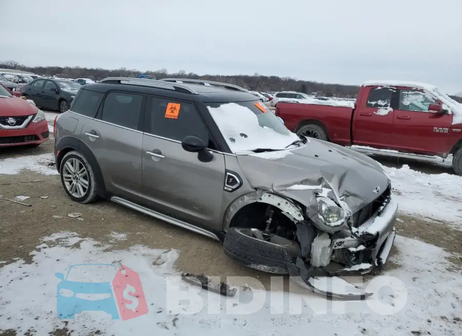 WMZYT5C37J3D82575 Photo# 4