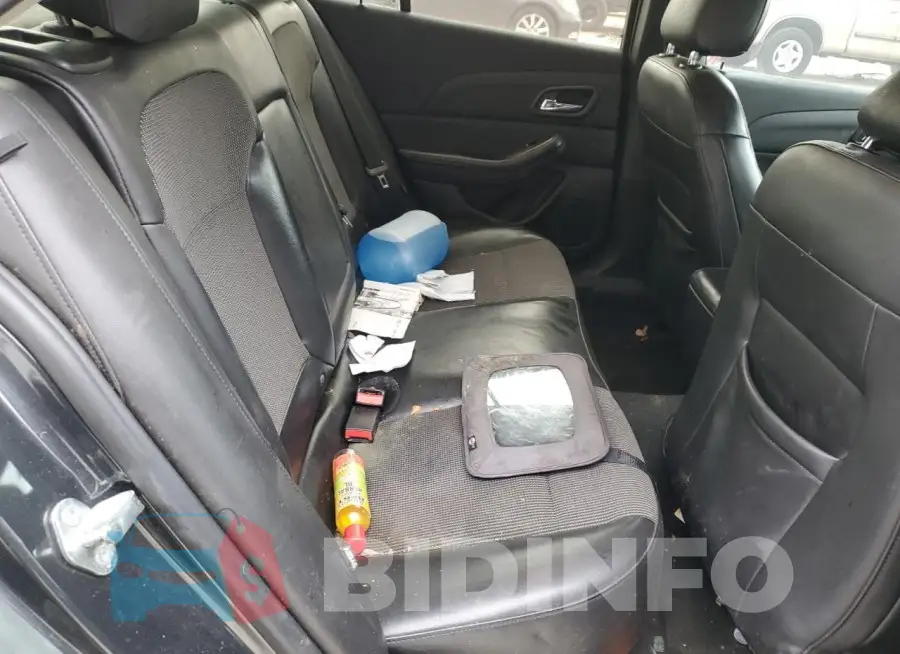 1G11D5SL8FF174233 Photo# 10