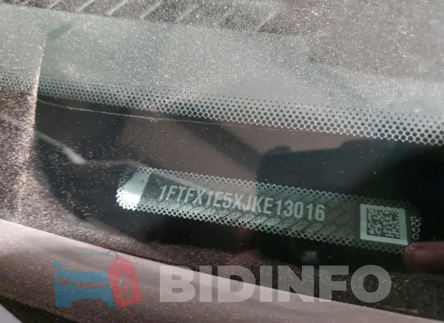 1FTFX1E5XJKE13016 Photo# 12