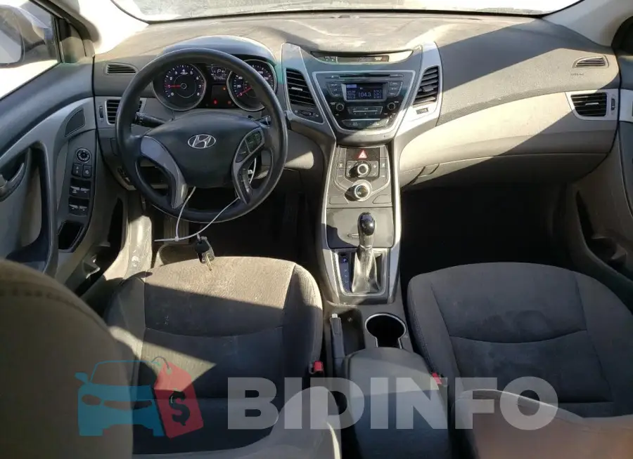 5NPDH4AE8GH751145 Photo# 8