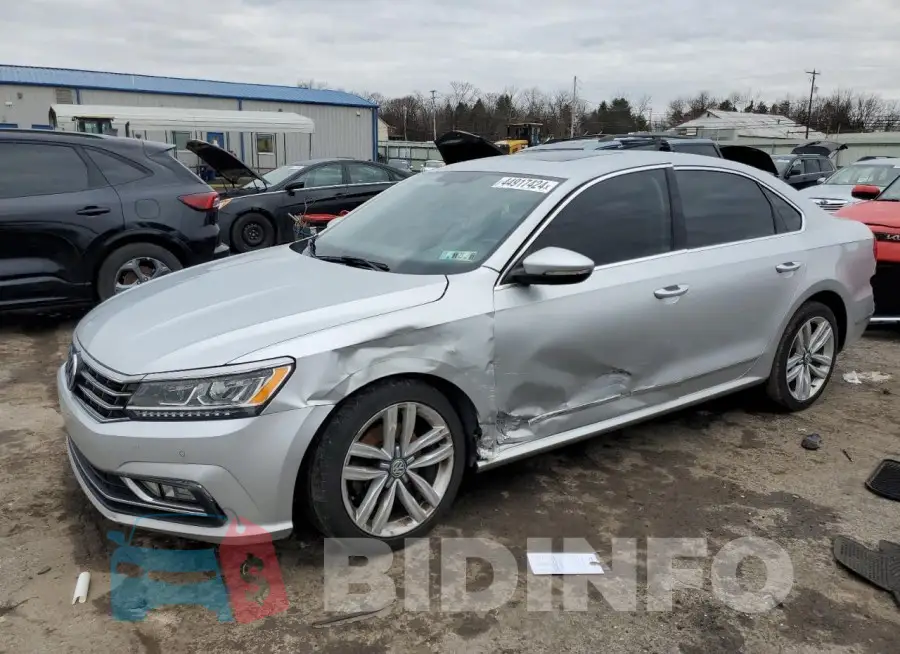 1VWGT7A32HC084918 Photo# 1