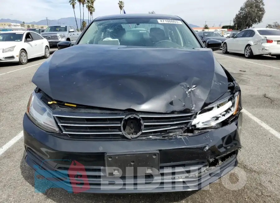 3VW167AJ9HM209391 Photo# 5