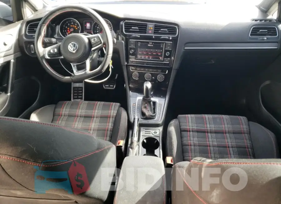 3VW6T7AU5LM005785 Photo# 8