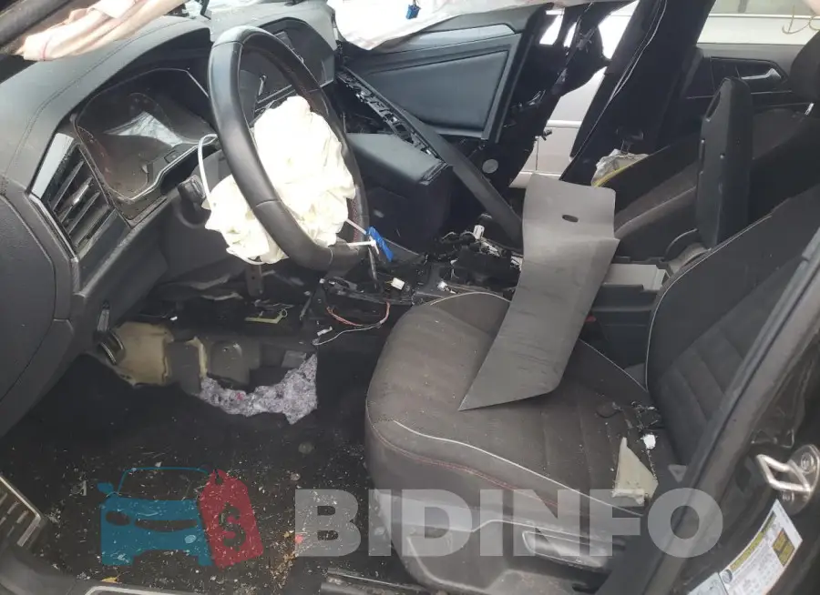 3VW6T7BU3KM146884 Photo# 7