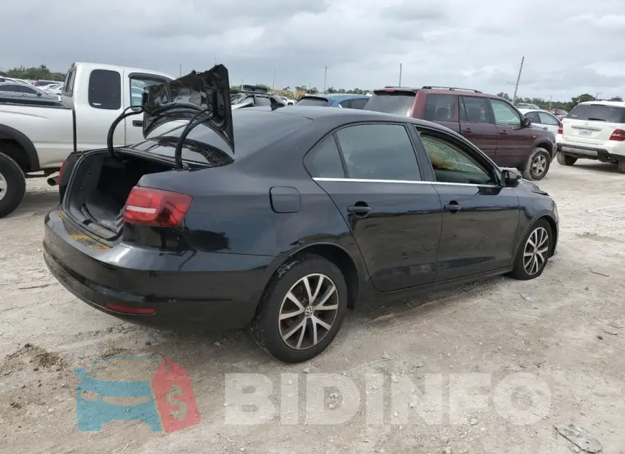 3VWDB7AJ4HM295847 Photo# 3