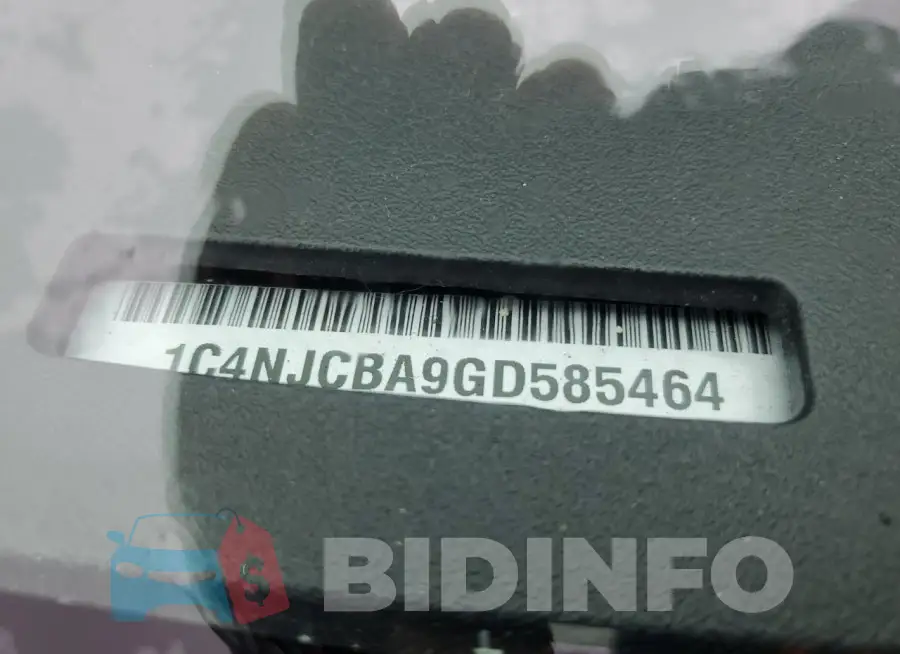 1C4NJCBA9GD585464 Photo# 12