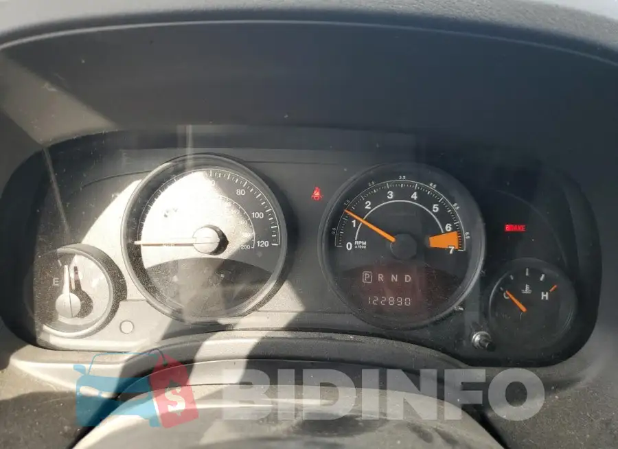 1C4NJDBBXGD713063 Photo# 9