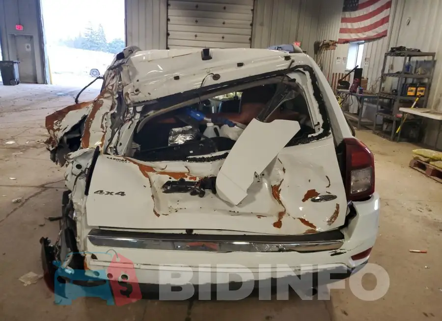1C4NJDEB9HD108447 Photo# 6